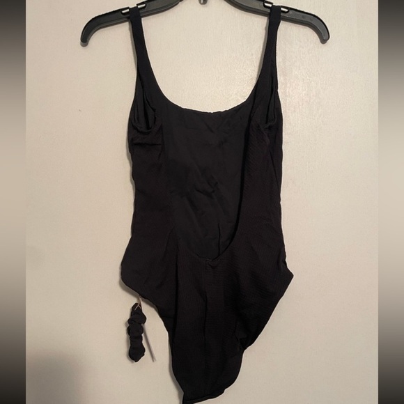 Gottex Women's Sexy Texture Scoop Neck Tank with Low Back One Piece NWT 10 - Picture 9 of 11